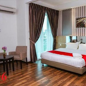 Premier King Suite